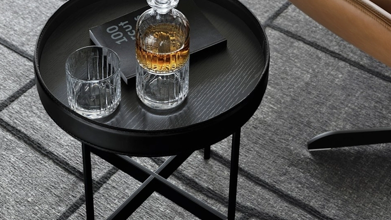 Tavolino in legno laccato Arena di Calligaris