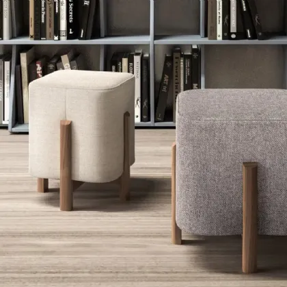 Pouf Kip in tessuto e legno di Doimo Salotti