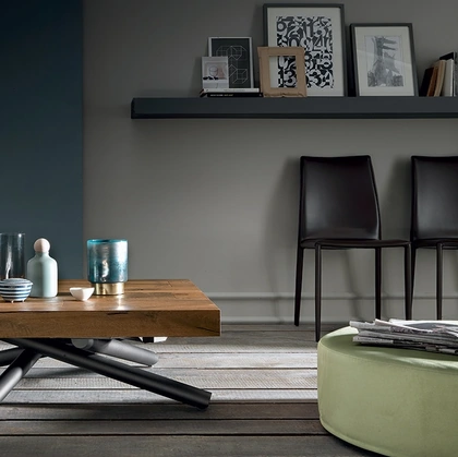 Tavolino trasformabile con piano quadrato in legno Levante di Altacom