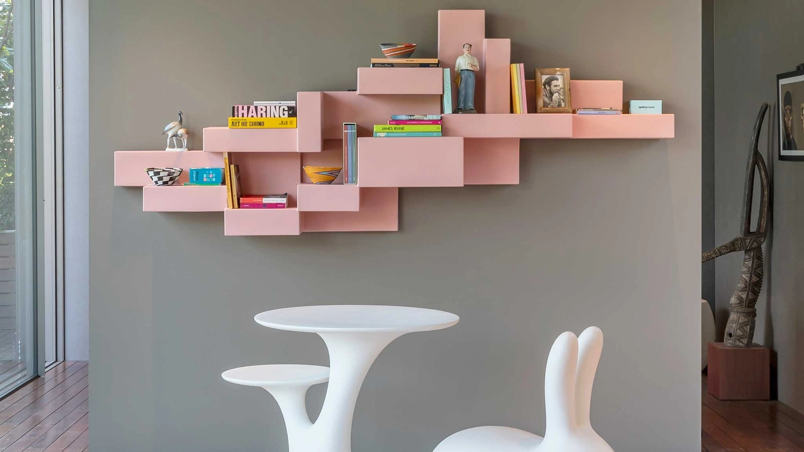 Tavolino Rabbit Tree di Qeeboo