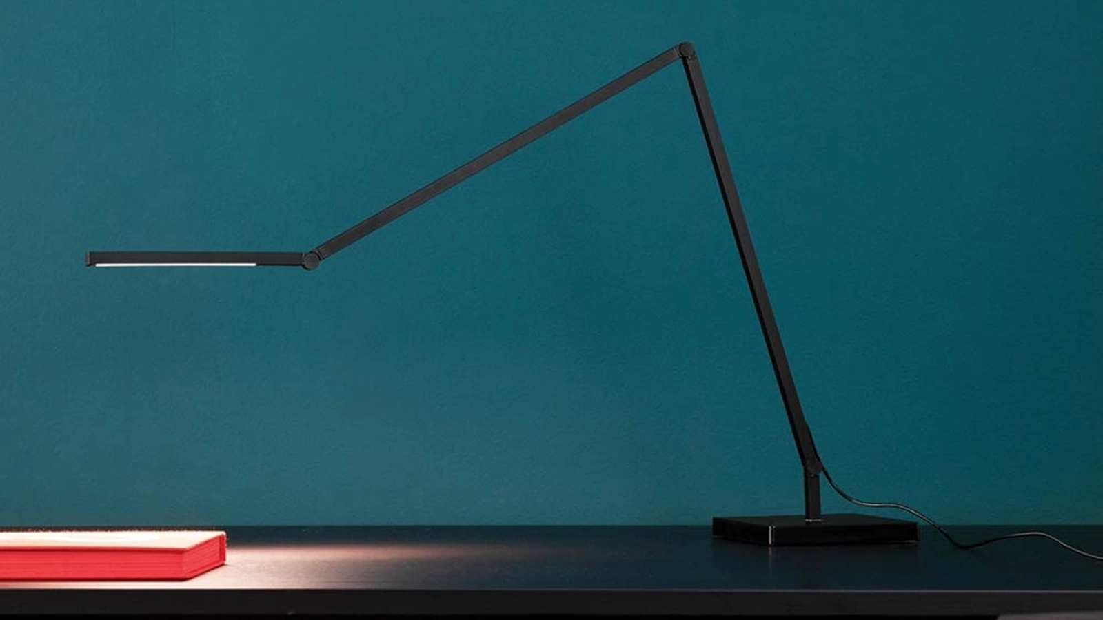 Lampada Untitled Table Linear di Nemo