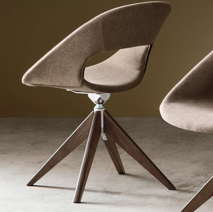 Sedia imbottita Diva di Maronese