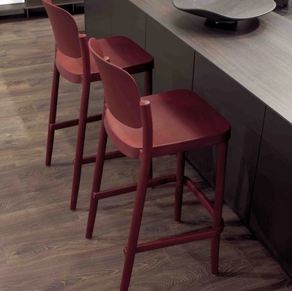 Sgabello Dori in polipropilene di Altacom