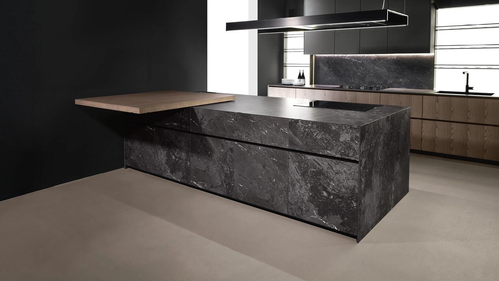 Cucina Design con penisola Giza + Arena Line di Maistri
